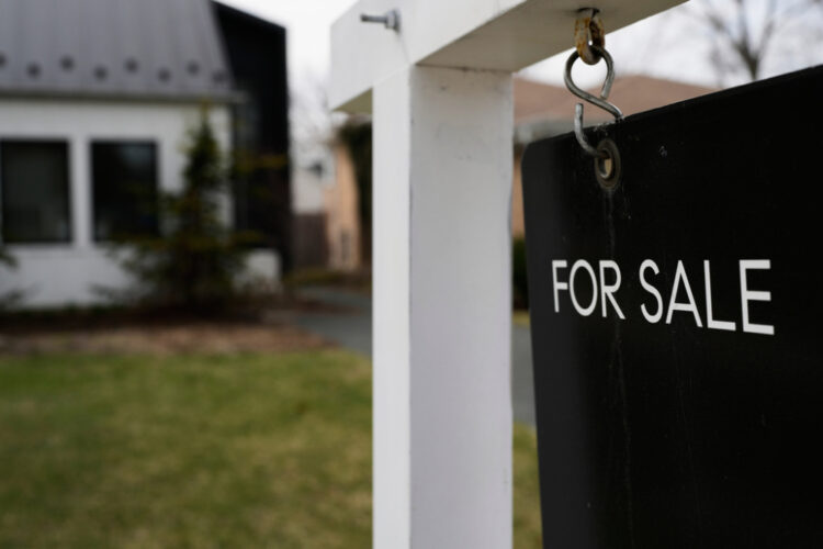 Average long-term mortgage rate climbs to 6.46%, highest level in nearly 7 months